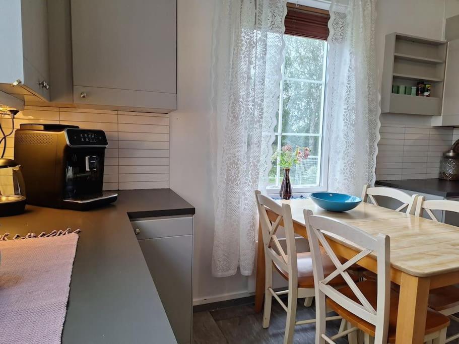 Privat Leilighet Pa Gard Med Badstue Og Nordlys Narvik Exteriér fotografie